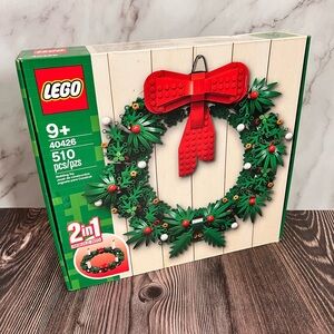 LEGO Festive Wreath with Red Bow